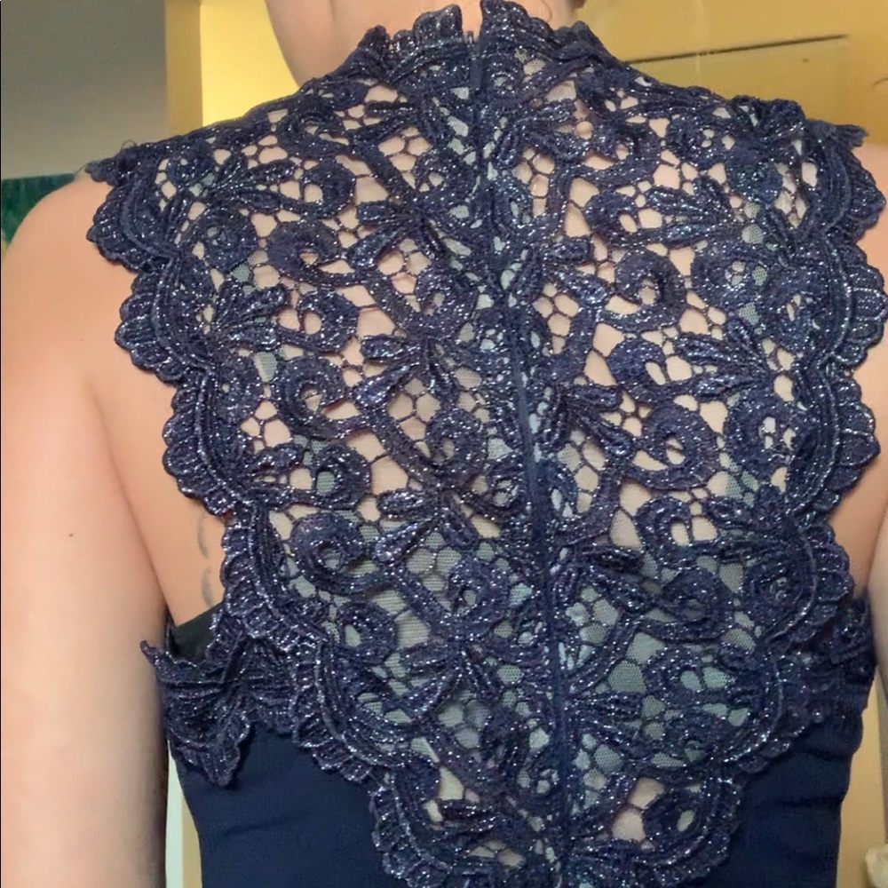 Formal Dress - Picture 3 of 11